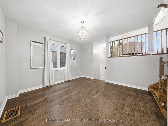 5th image of 79 Willoughby Way