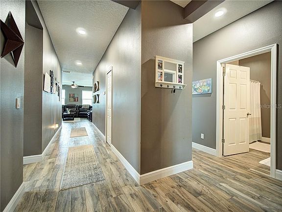3rd image of 2508 Plumadore Dr