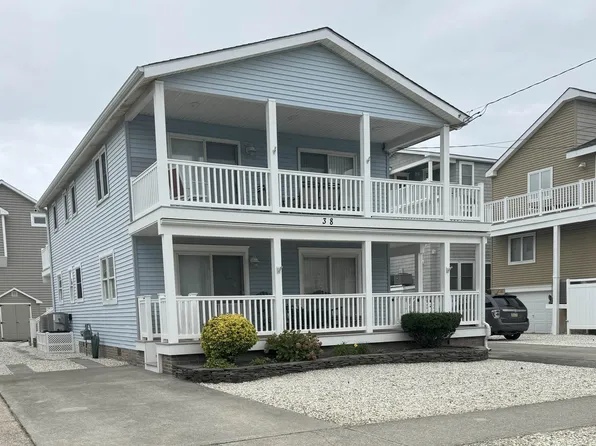 38 77th St #2, Sea Isle City, NJ 08243