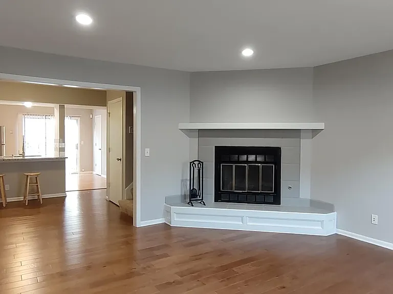 8328 Metcalf Ave — Photo 8