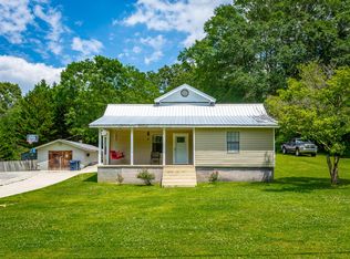 210 Wheeler Ave, Chickamauga, GA 30707