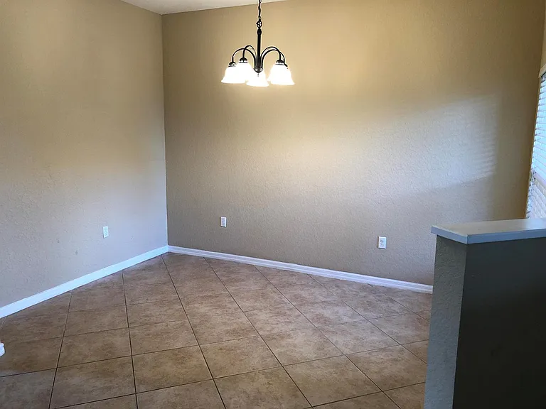 261 Lake Monterey Cir — Photo 8
