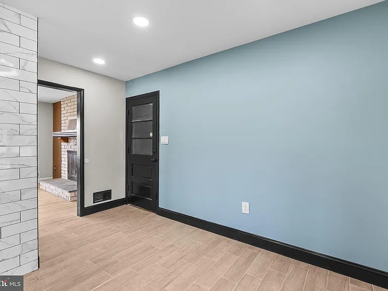 3887 Shadywood Dr — Photo 34