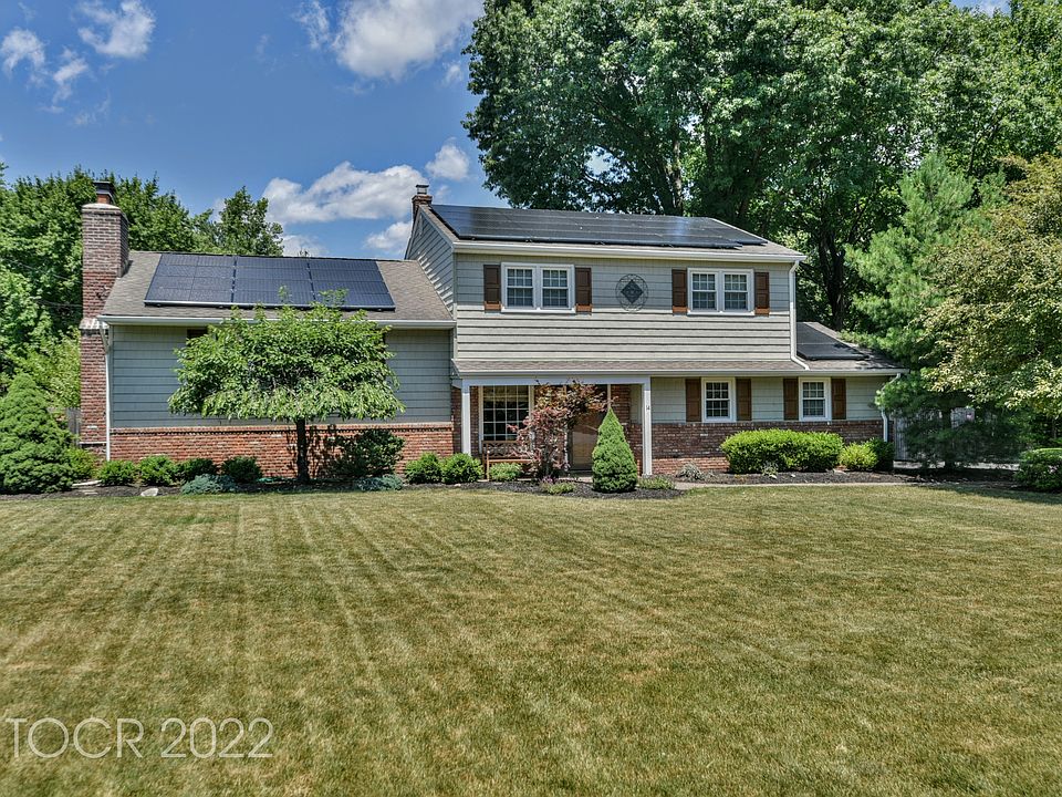 1st image of 14 Maria Dr
