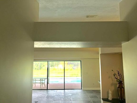 5th image of 2376 SW Caballero St