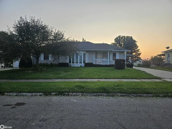 1011 S 9th Ave, Marshalltown, IA 50158