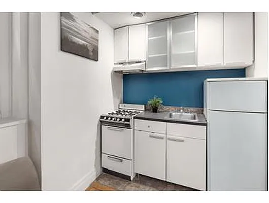 Rented by Douglas Elliman | media 2