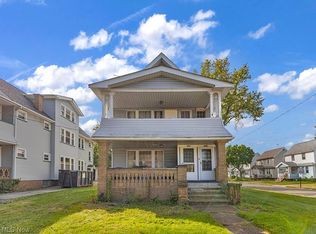 17200 Grovewood Ave, Cleveland, OH