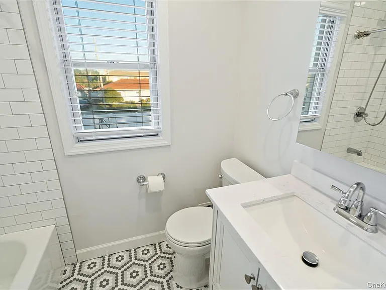 2000 Ocean Blvd — Photo 21