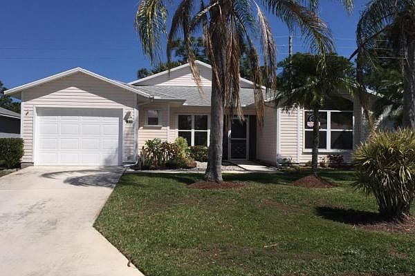 Home For Sale In Palm Grove