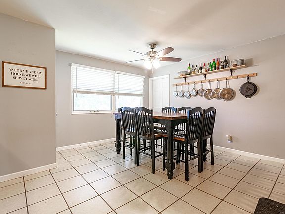 4th image of 312 Southwark Ln