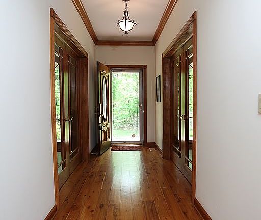 4th image of 64 Pondview Dr