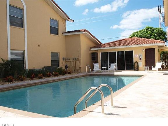 4th image of 5505 SW 12th Ave APT 105