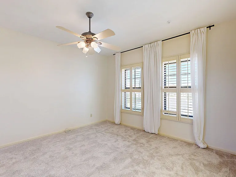 8100 E Camelback Rd #39 — Photo 29