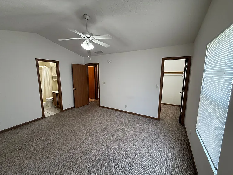 3217 Hopkins Ct — Photo 9