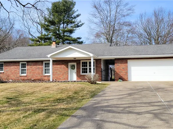 105 Perkins Ln, Burgettstown, PA 15021