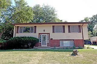 406 Hamlin St photo 1