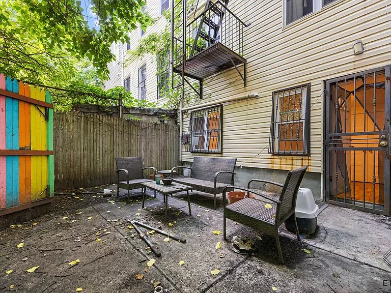 63 Pulaski St #1A — Photo 10