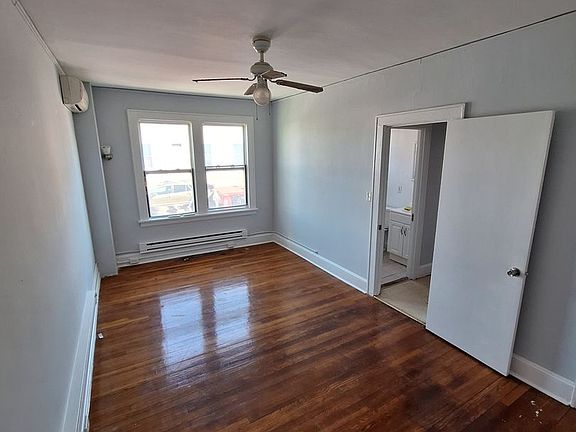 5th image of 1160 & 1180 Stratford Ave #1180-A3