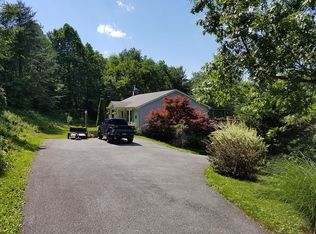 4120 Rinehart Rd, Westminster, MD 21158