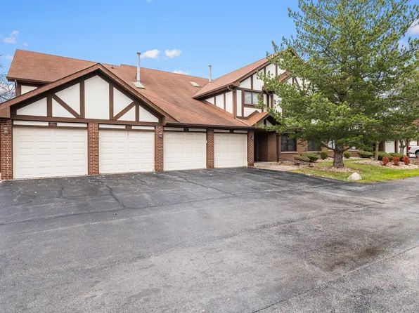 906 E Steger Rd #5, Crete, IL 60417
