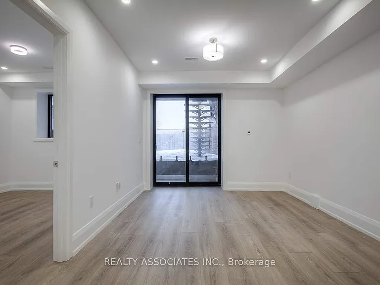 31 Ennerdale Rd #1A — Photo 9