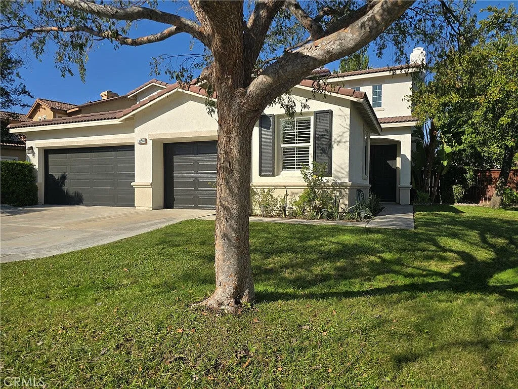 4 bed, 2595 sqft, $4,300 — Photo 4