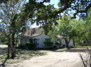 200 N 1st St, Bangs, TX 76823