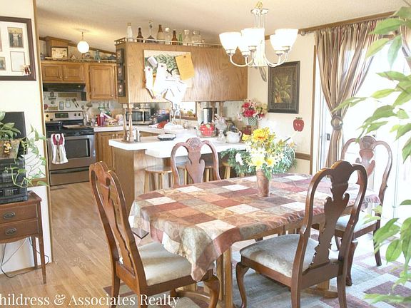 5th image of 18156 Laketon Ave