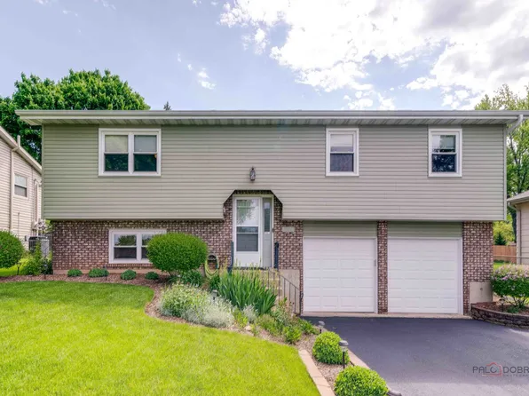 6720 Hunters Path, Cary, IL 60013