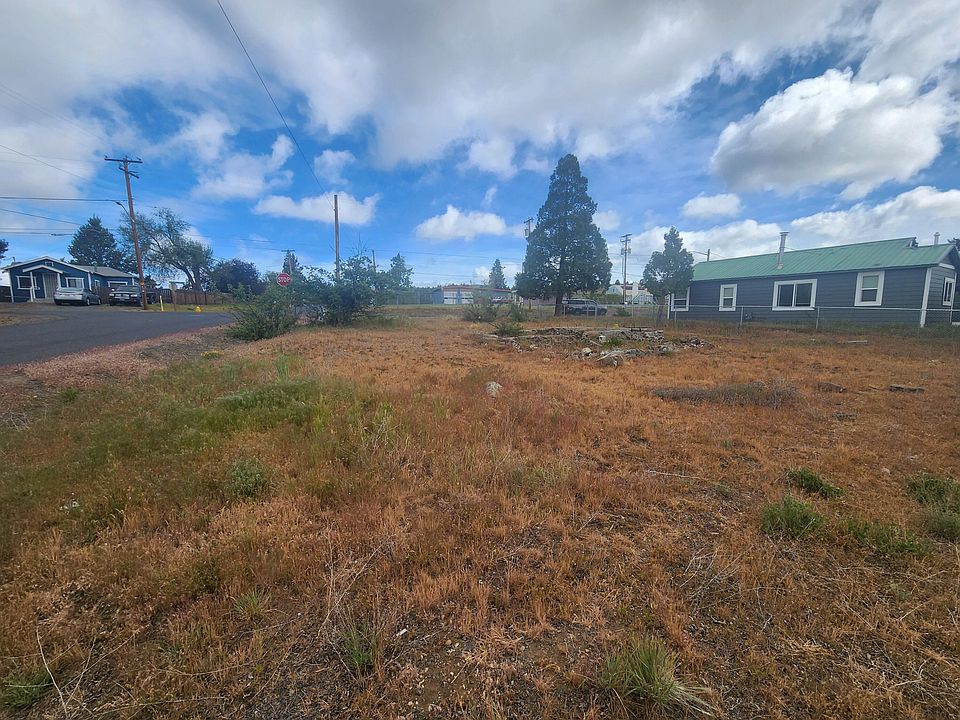 1st image of 4060 Douglas Ave