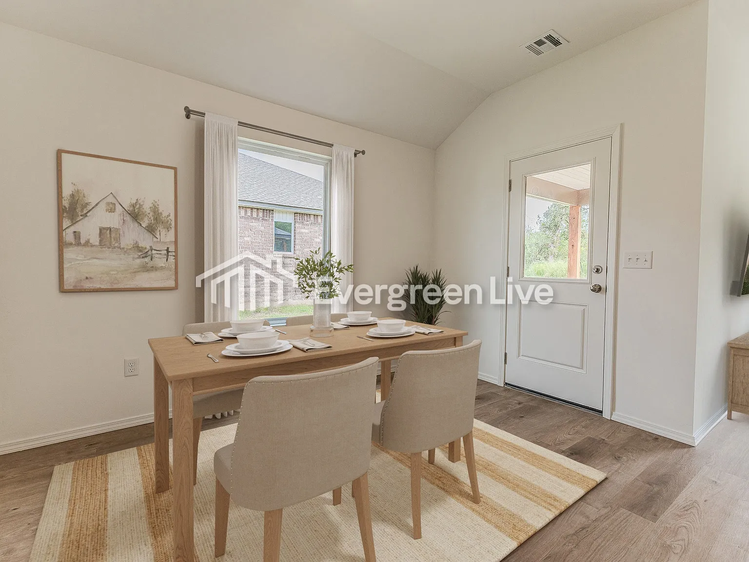 4 bed, 2.0 bath, 1470 sqft, $1,595 — Photo 4