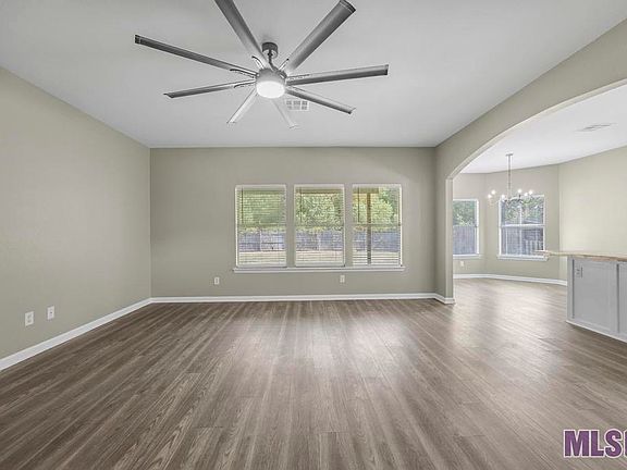 5th image of 13047 Catahoula Dr