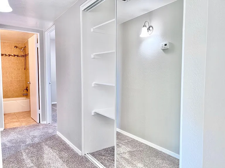 2502 N 46th St #6 — Photo 36