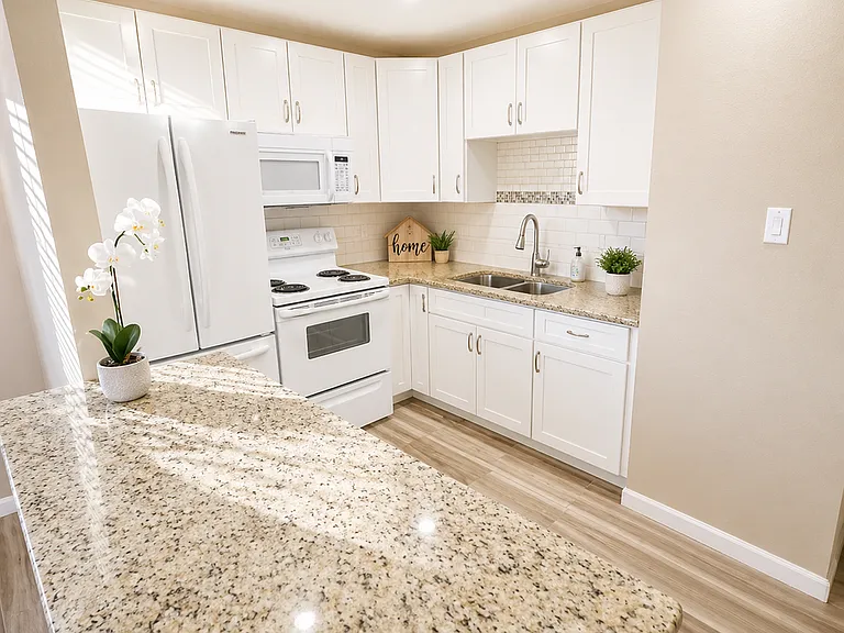 2501 Harn Blvd #H27 — Photo 5