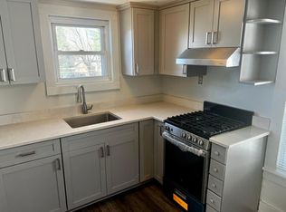 60 Brown St FLOOR 2, East Stroudsburg, PA 18301