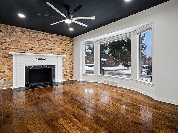 3rd image of 16800 Ilene St