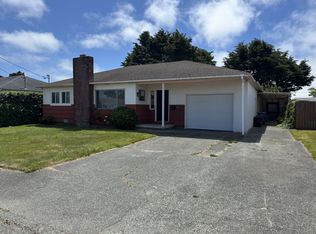 1152 A St, Crescent City, CA