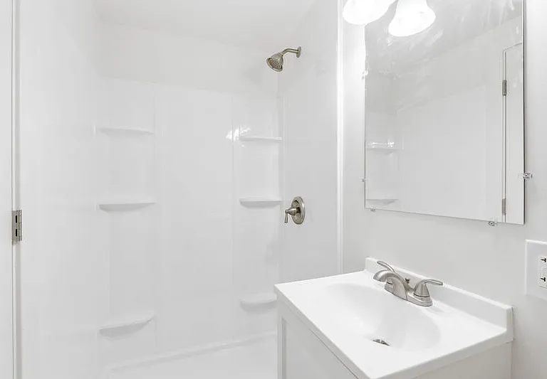 7374 E Main St #12 — Photo 4