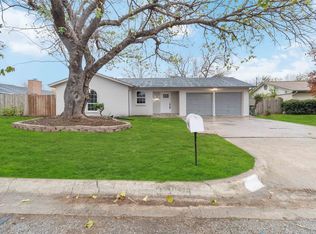 6632 Whispering Ln, Watauga, TX 76148