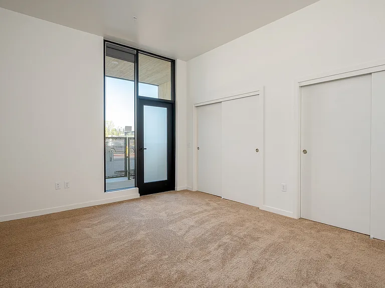 One Twenty Up | Live Work 1 Bedroom