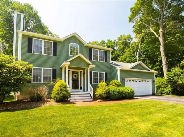 31 Browns Farm Dr S, Kingston, RI 02881