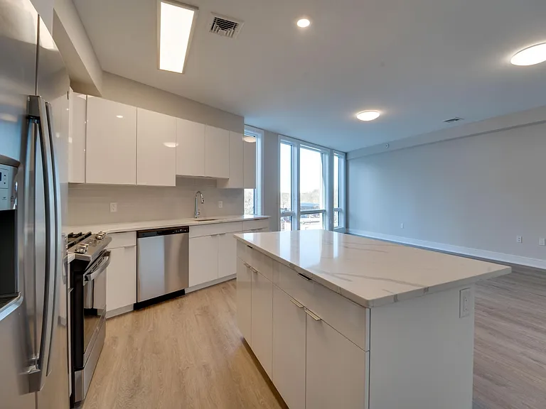 42 Spring St #307 — Photo 4