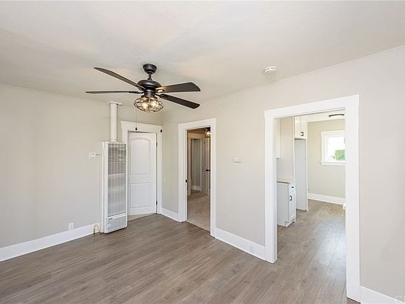5th image of 12532 Pacific Pl