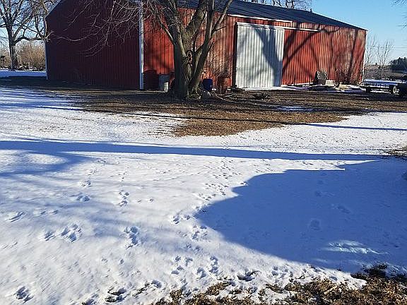 3rd image of 2480 390th St