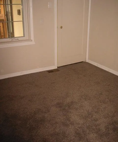 810 S 10th St — Photo 11