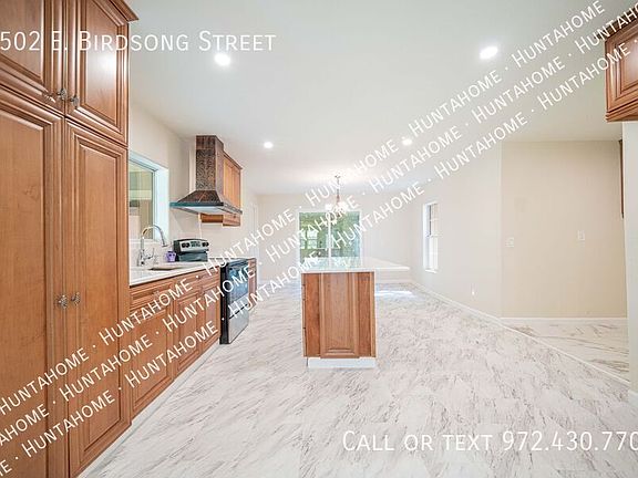 5th image of 1502 E Birdsong St