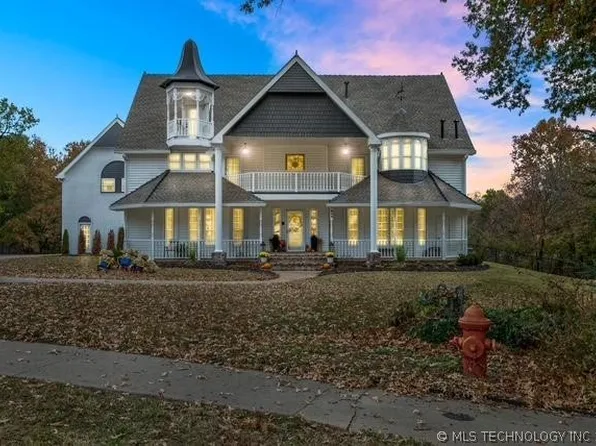 804 E Van Buren St, Broken Arrow, OK 74011