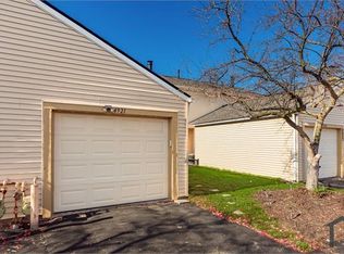 4923 Dublin Fls, Columbus, OH 43221