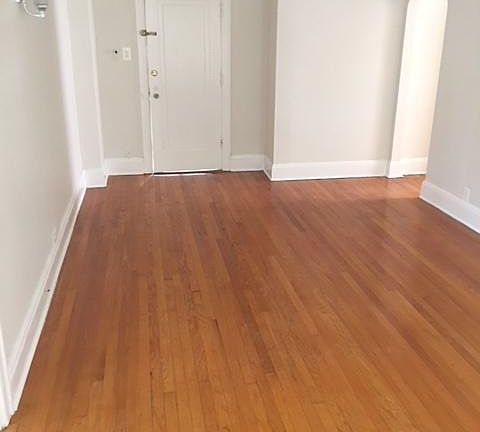 2nd image of 430 Linden Ave #Q1